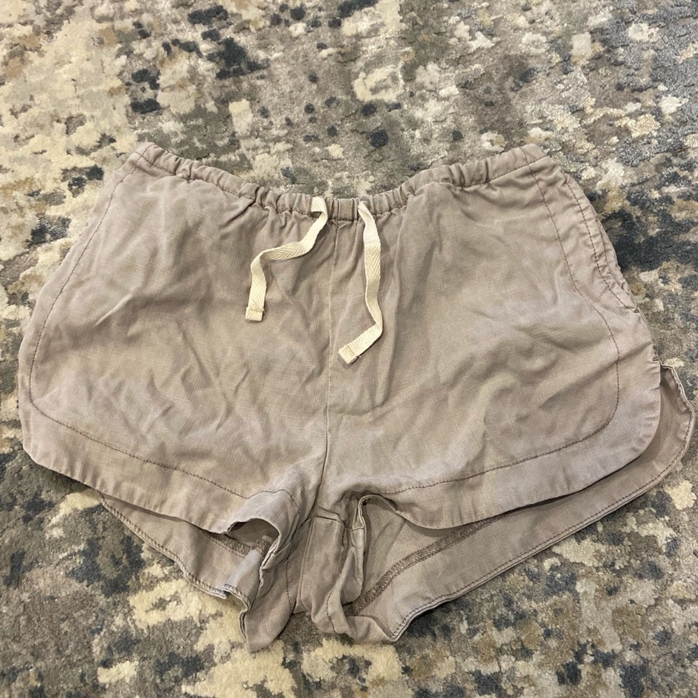 TNA Mauve Shorts - Picture 1 of 3